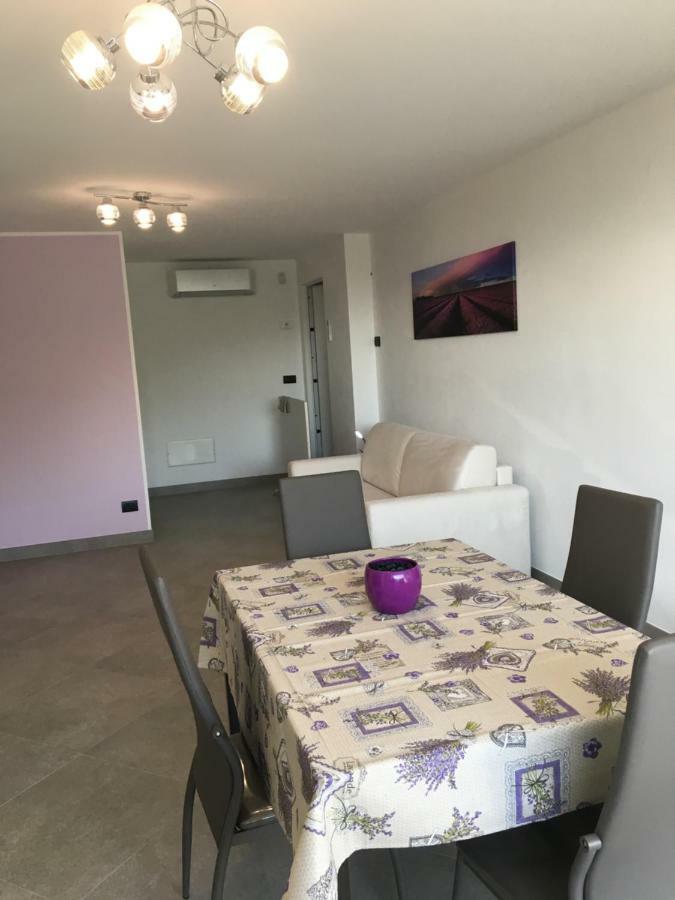 Casa Lavanda Apartment *